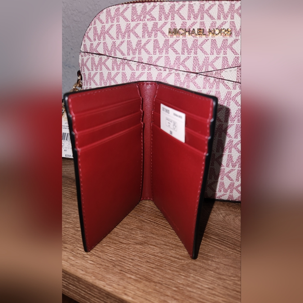 Michael Kors Pink and White Crossbody Bag - Picture 2 of 3